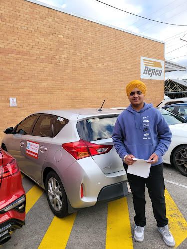 BDTC Driving School in Kallangur