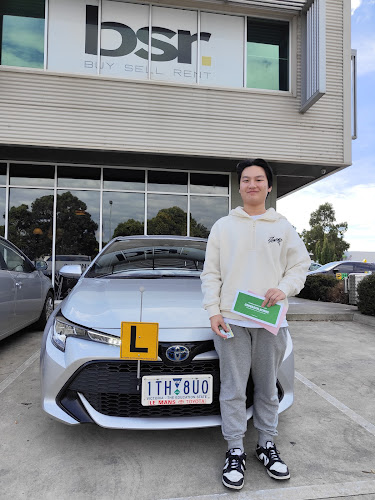 Driving School Trường Dạy Lái Xe HùngTrần. in Braybrook