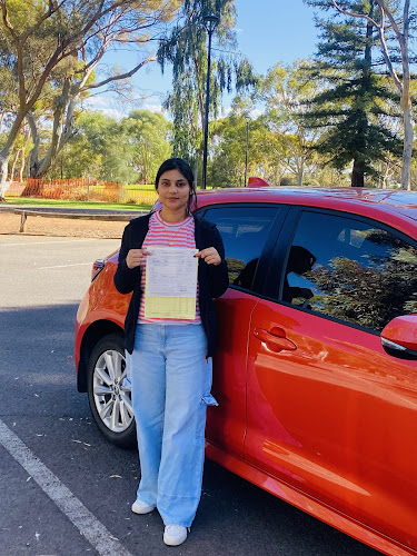 Easy Licence Driving School in Elizabeth Downs