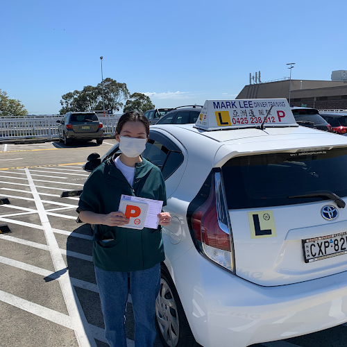 Hurstville Asia Driving School 悉尼华人驾校 学车教练, 悉尼专业教练, 悉尼学车教练价格, 华人驾校/Peakhurst/Beverly Hills/澳洲 驾校/华人驾校 学车教练 in Peakhurst