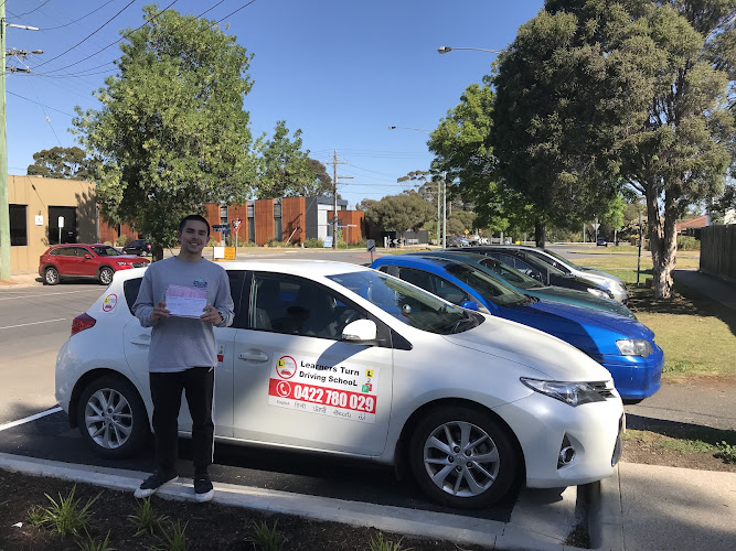 Learners Turn Driving School in Sunshine