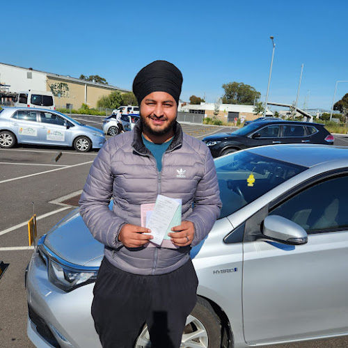 Nav Driving School in Cranbourne West