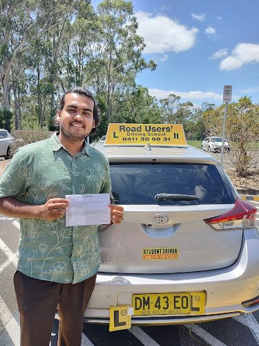 Road Users' Driving School in Macquarie Fields