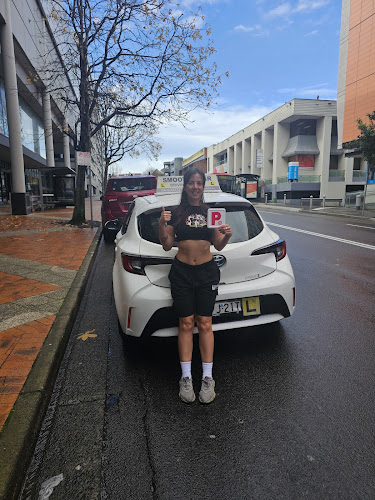 Smooth gear driving school in Randwick